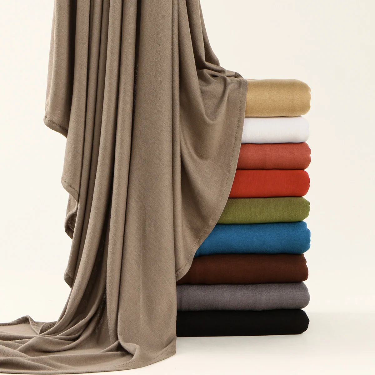 Large Square Hijab Scarf – 145 × 145 cm