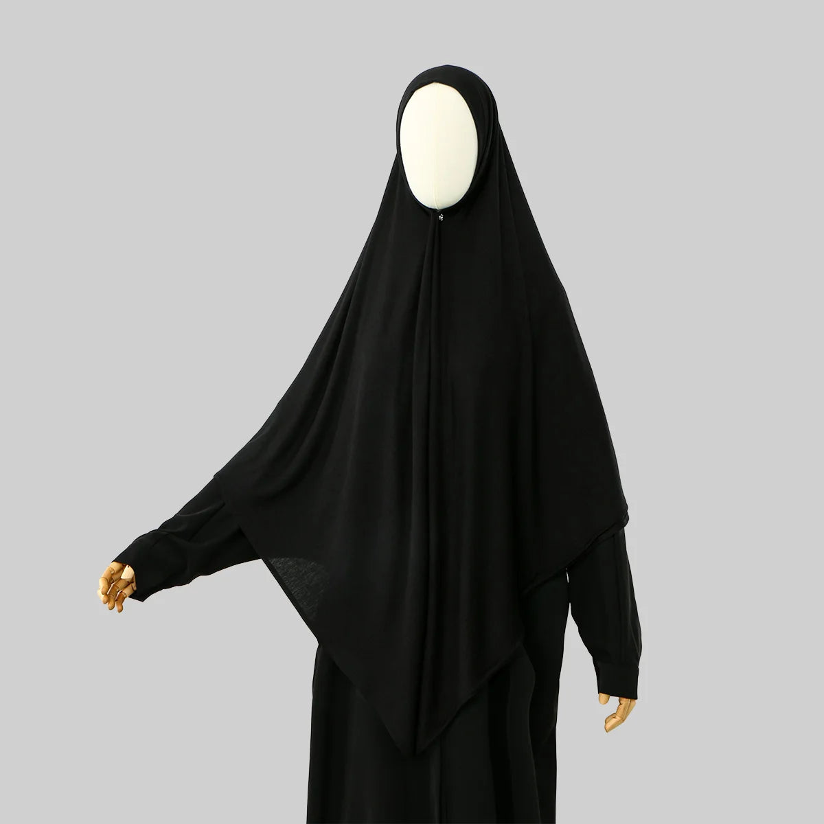Large Square Hijab Scarf – 145 × 145 cm