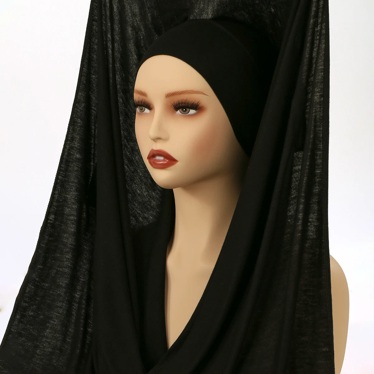 Instant Hijab with Magnetic Buckle – Solid-Color Scarf