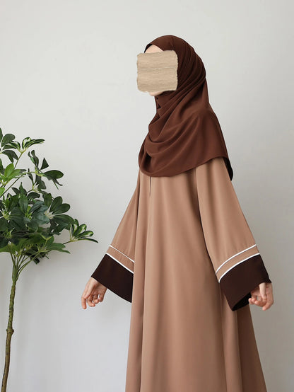 Women's Open-Front Patchwork Abaya – Elegant Long-Sleeve Robe