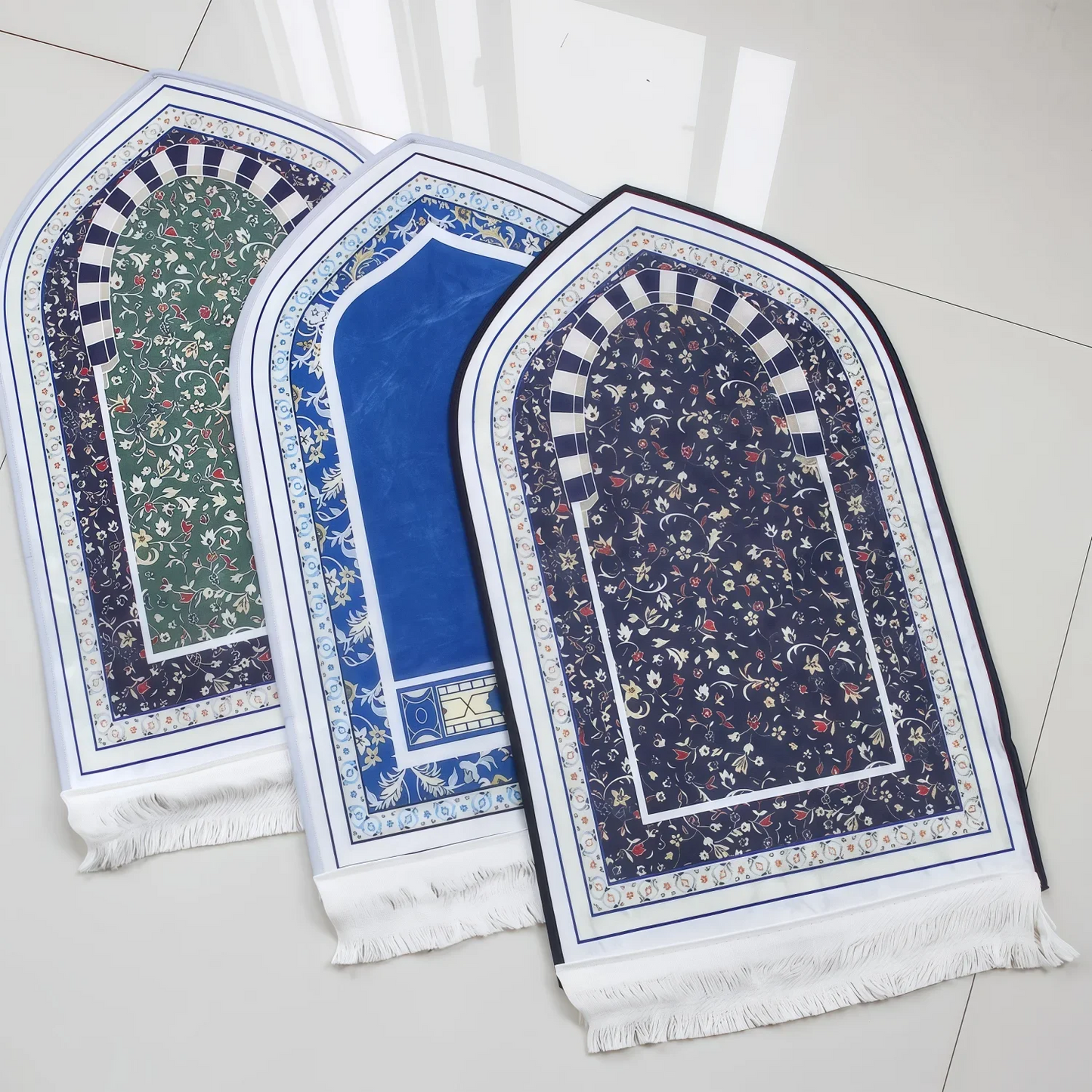 Portable Travel Prayer Mat – Thick Soft Non-Slip Muslim Rug | 35×60cm | 7 Colors & Prints